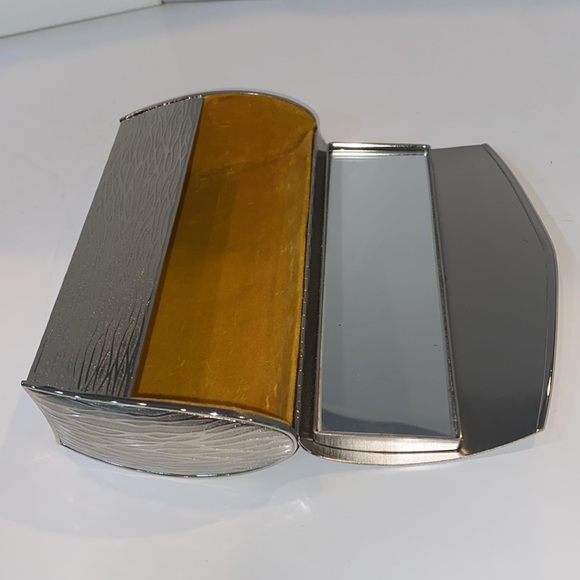 Vintage Poeter / Romo Italy silver metal textured hard shell clutch purse - Picture 12 of 16